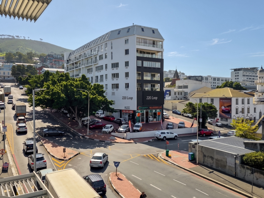 3 Bedroom Property for Sale in Gardens Western Cape